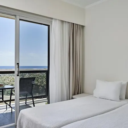 Labranda Kiotari Bay Hotel 4*